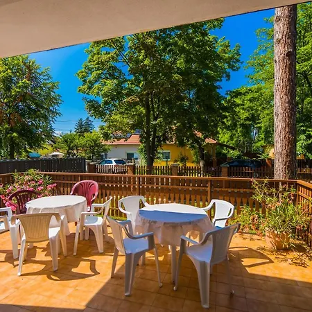 Fenyves Apartamento