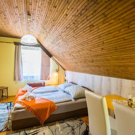 Apartamento Fenyves *